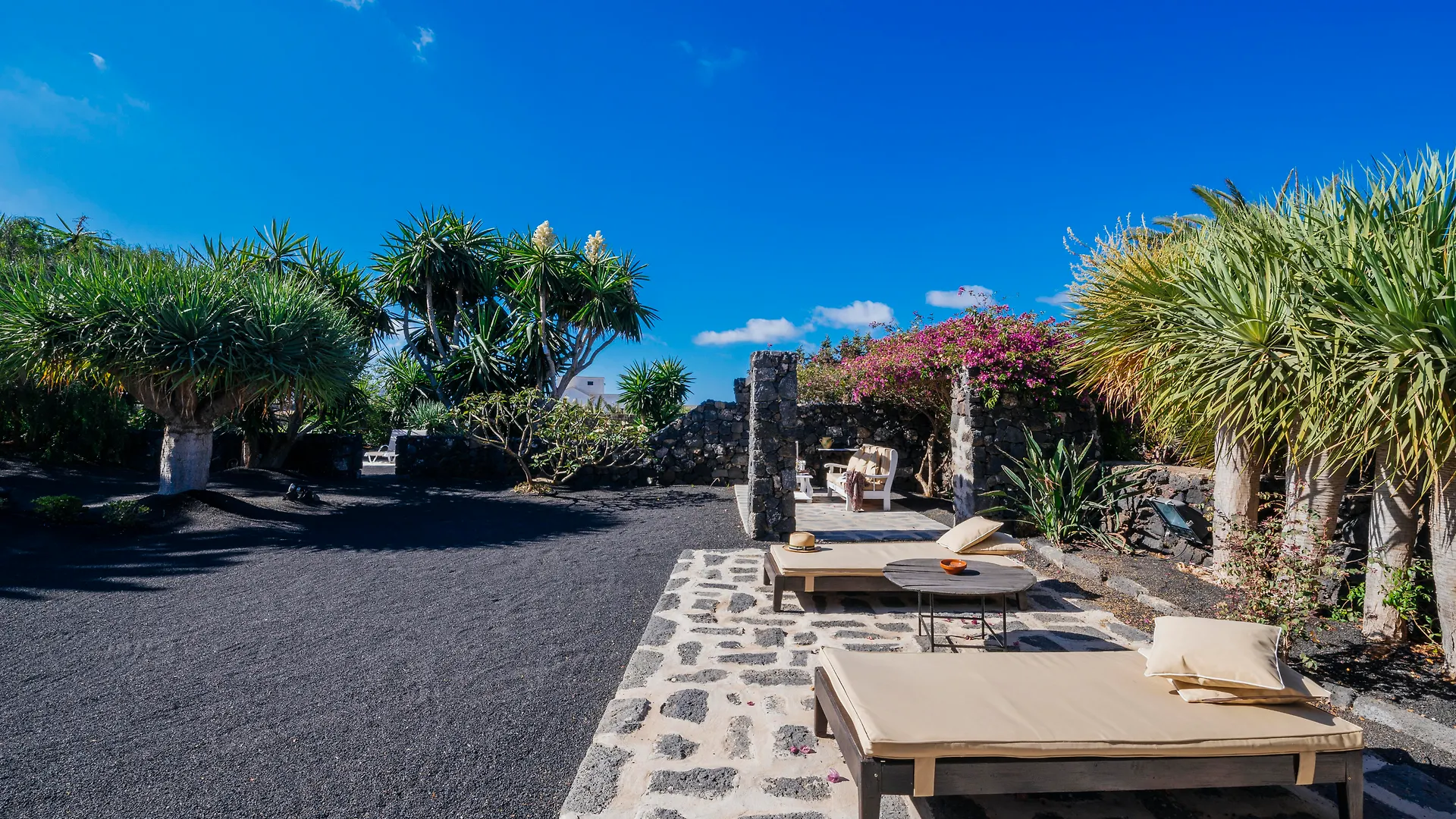 Caserio De Mozaga - Hotel Rural San Bartolome  4*, San Bartolome (Las Palmas) Spain